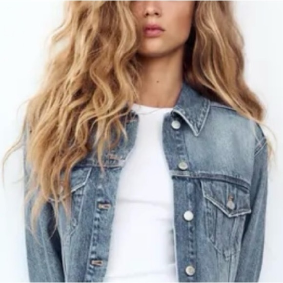Zara Classic Button-Up Two Tone Blue Jean Denim Jacket women's size Medium - Picture 1 of 8